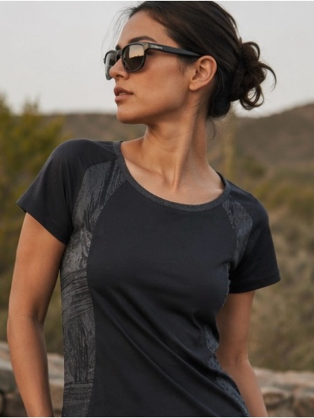 Oakley Black Gray Ruched Side Performance Activewear Tee Sz S